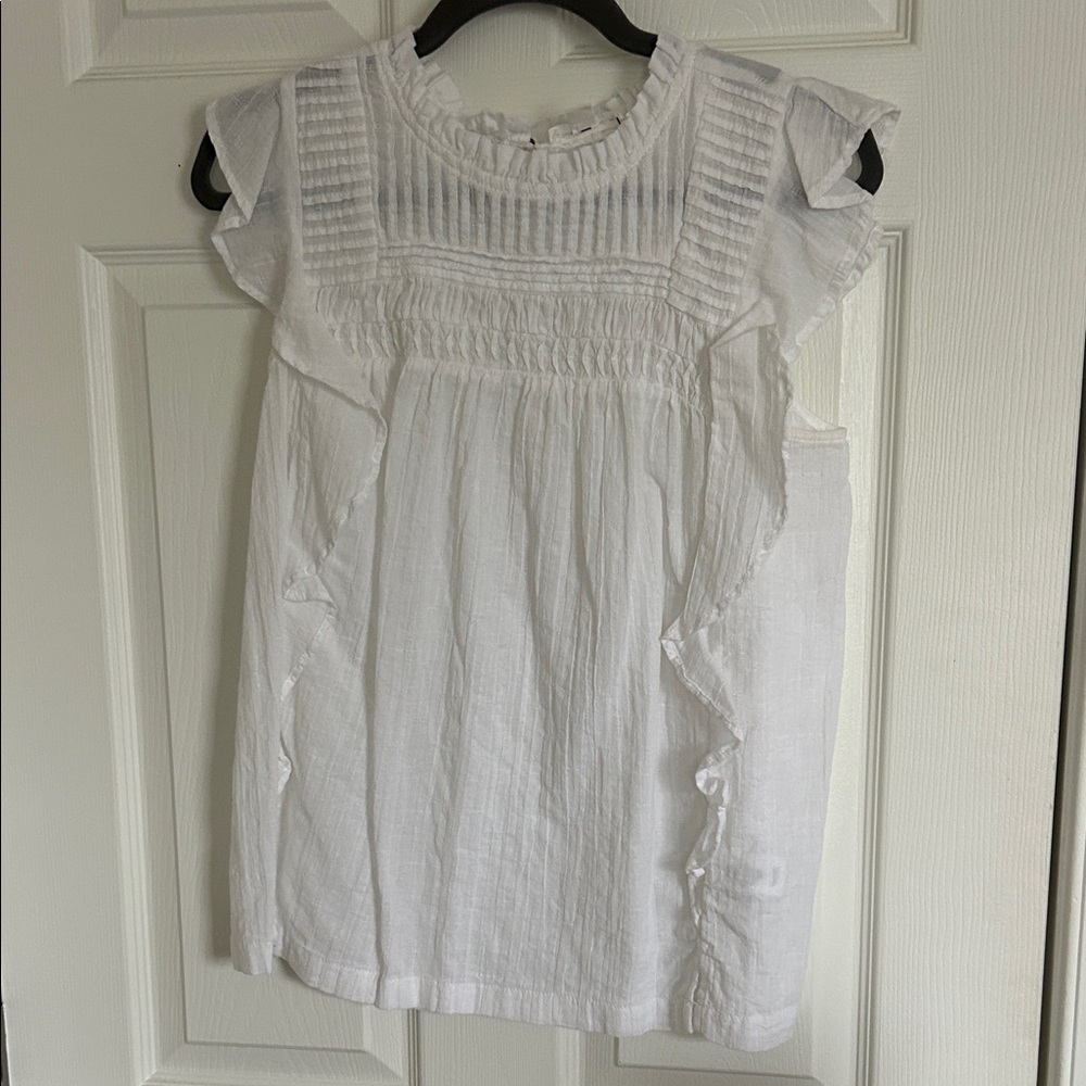 Beachlunchlounge White Ruffled Top